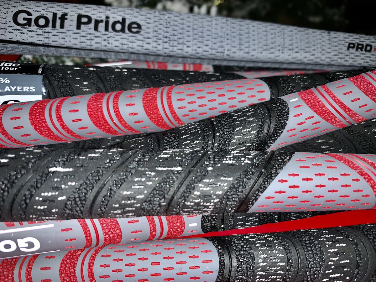 PGAPappas's tweet photo. BONUS GIVEAWAY (PGAPappas 12 Days of Christmas Golf Giveaway)

🎁 FULL SET Golf Pride MCC Teams Grips (13); and

🎁 Golf Pride PRO ONLY Cord Putter Grip (Red Star) 

To enter:
🎄 Retweet
🎄 Follow @PGAPappas and @golfpridegrips 

#ReleaseTheKringle! https://t.co/mqaldq7zuU https://t.co/p2zP4VP9z2