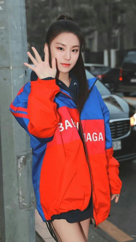 jjolaxangelicarevina tweet media