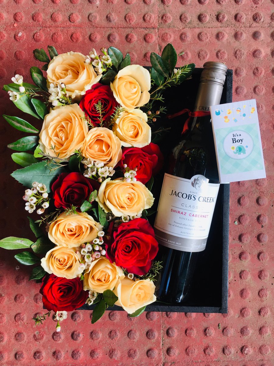 Anubhaupadhyay2's tweet photo. Thank you baby @ayushipujarishukla for such sweet gesture and the biggest gift to us. Special thanks for my favourite 🍷 #Itsaboy #Babyboy #aucapt #winelovers #Bestof2020 https://t.co/3U0GXuBNEF
