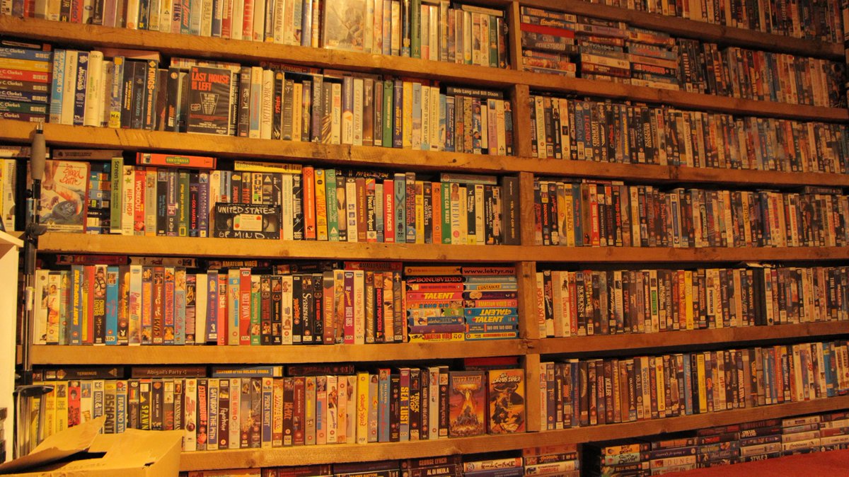 VHS_Head's tweet image. Its's time to start album number 4. Studio fully loaded.