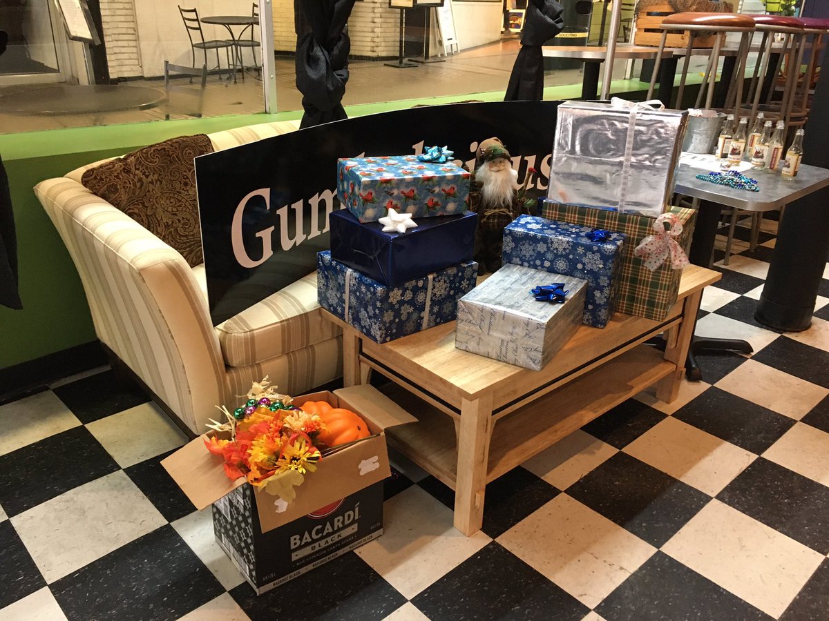 JGumbosTN's tweet photo. Join in the holiday cheer at #JGumbos @DwntwnNashville https://t.co/tfUYvRx5ti