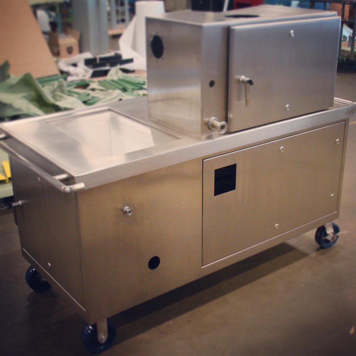 Fun fact: sheet metal was first used between 5,000 - 4,000 BC. Back then, people had to use stones to work the metal into their desired shape. Today, technology and machines make metal forming easy and efficient.
#NEMA #UL #yorkpa #enclosure #electronicrack #gamlet #fabrication