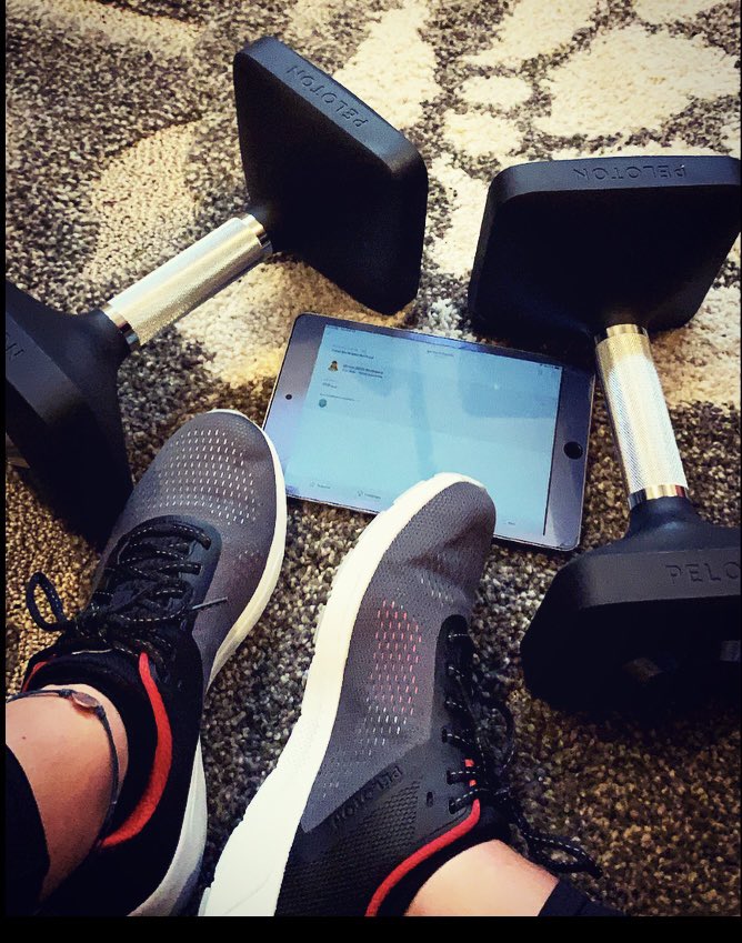 hASHHtag_'s tweet photo. Nothing like a morning 2010’s 60 minute bootcamp sweat with the one and only @jsimsfit @onepeloton #bodybyjess https://t.co/8c9Zty1BmG