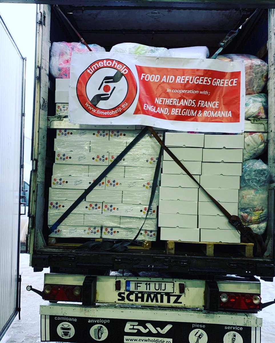 TimetohelpNL's tweet image. Een Voedselpakket geeft hoop❤️ Hoop te weten dat er mensen om hen geven. Mooi om al die blije gezichten te zien toen we voedselpakketten &amp;amp; hygiëne kits kwamen brengen en delen🙏🏻Help burgers op de vlucht! Dit kunnen we niet alleen.

📍Stichting Time to Help IBAN:NL09INGB0007135178