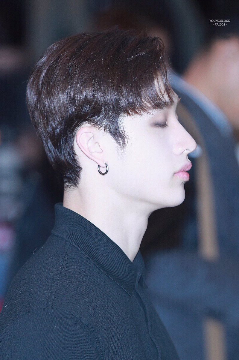 how his upper lip stands out in the view of his side profile