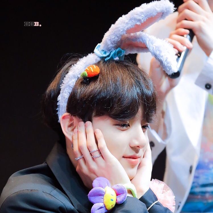 Jungkook looking the cutest in head wear-A thread;