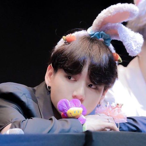 Jungkook looking the cutest in head wear-A thread;