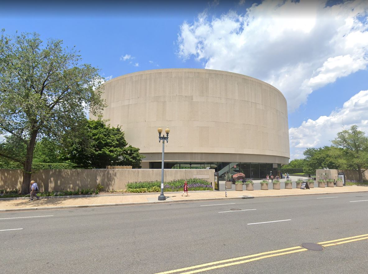 This mandate was protected for half a century by the Commission of Fine Arts, who were entrusted with the implementation of the designs of Burnham et al.The CFA lost its way and forgot about creating a unified ensemble of buildings & reverted to the mishmash we see now.10/