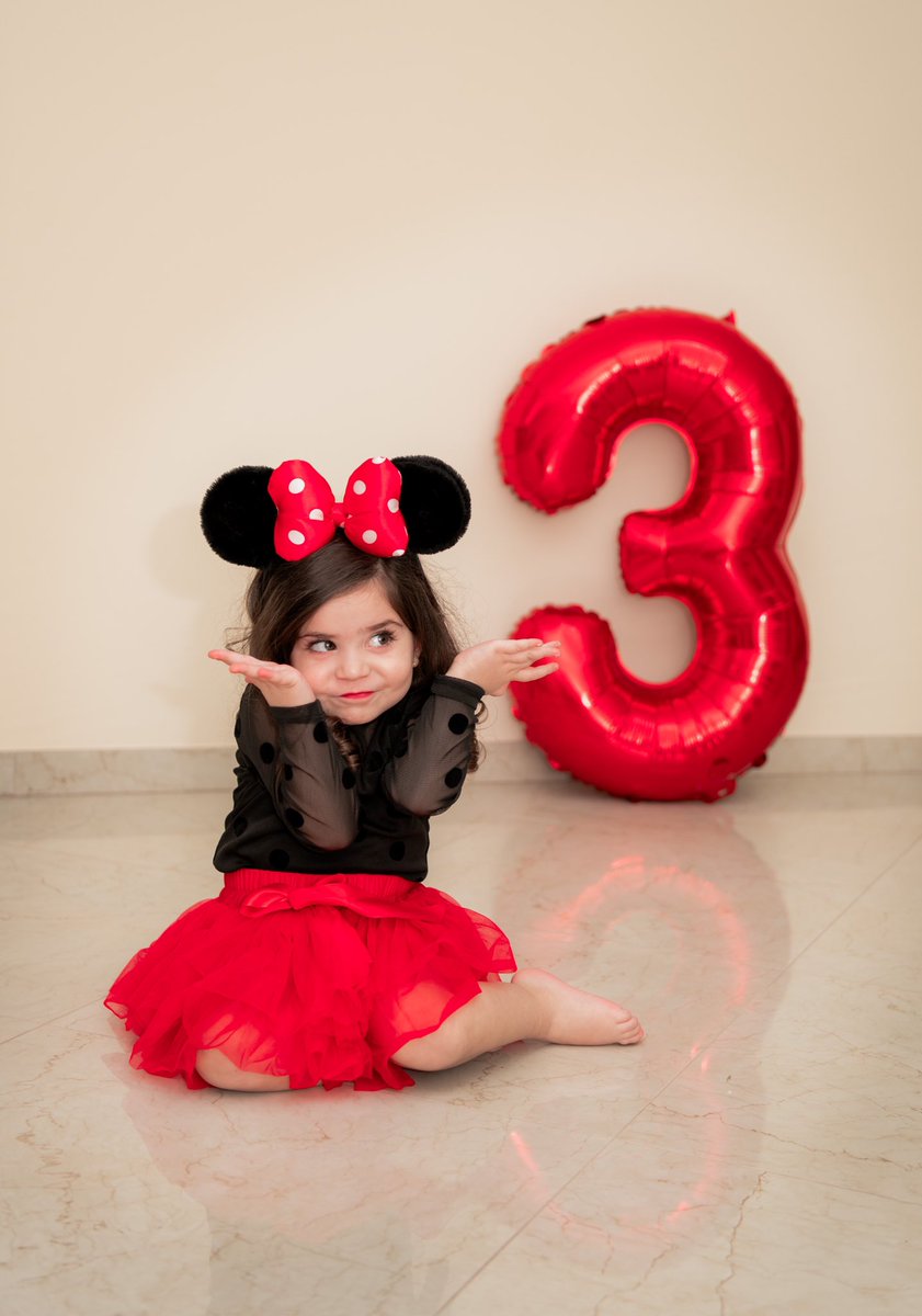 tarzanslingert's tweet photo. My niece is THE CUTEST. #armeniantakeover https://t.co/SI0wS6ufdw