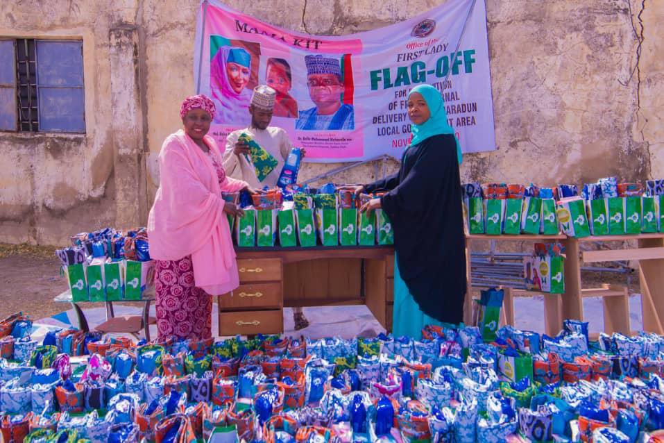 AishaMatawalle's tweet photo. Mama Kit Distribution comes to an end with additional 5 Local Governments benefiting,adding to the previous 9 Local Governments,making it a Total of 14 Local Governments,The latest beneficiaries are K Namoda , Maradun, Zurmi ,Shinkafi and Gummi 

Thread https://t.co/NBJheuikdr