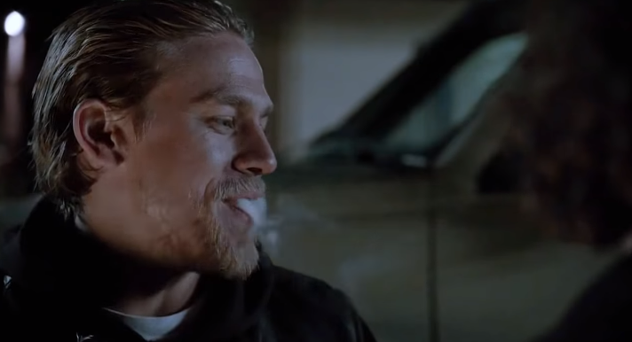 akkoakko2's tweet photo. Charlie Hunnam - Sons of Anarchy
Smoking https://t.co/WNSQP3x7IA
