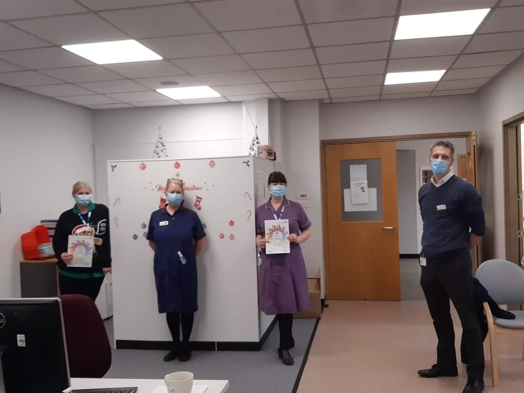 Today we had 3 well deserved long service awards delivered, achieved for working in the NHS for over 30 years each! Well done to you all  😃