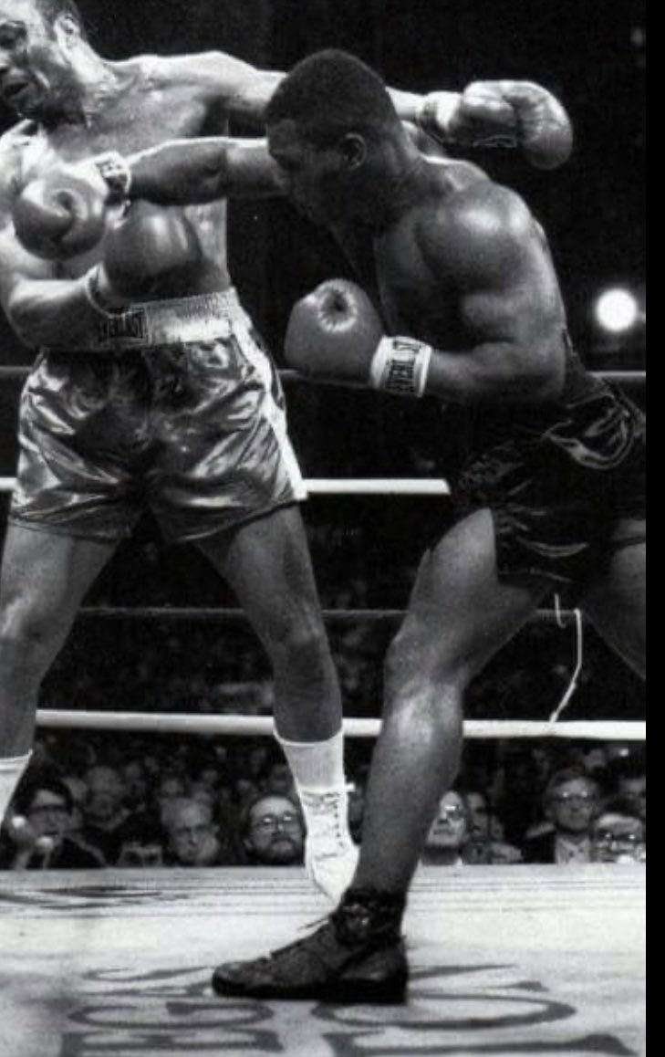 We see similar movement patterns in many other throwing/rotational sports. Lead foot ‘open’ to engage the large muscle groups. 3/10