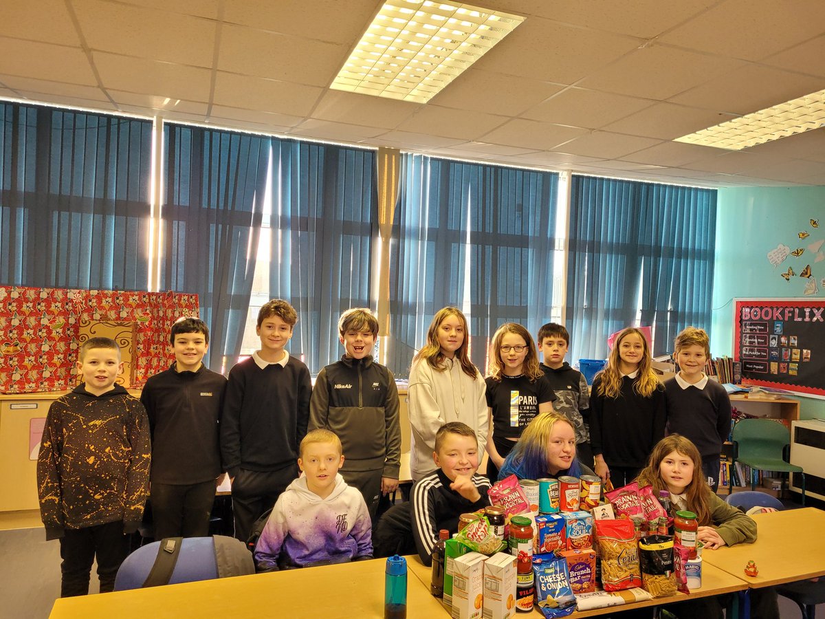MissReillyIWBS's tweet photo. So proud of @WhitecrossPS P6/7! They have done an incredible job with their Reverse Advent Calendar, from coming up with the idea, to planning, organising letters to parents and then collecting donations #givenotget #reverseadventcalendar #spreadkindness @FalkirkFoodBank https://t.co/VHfLHSL4Bc