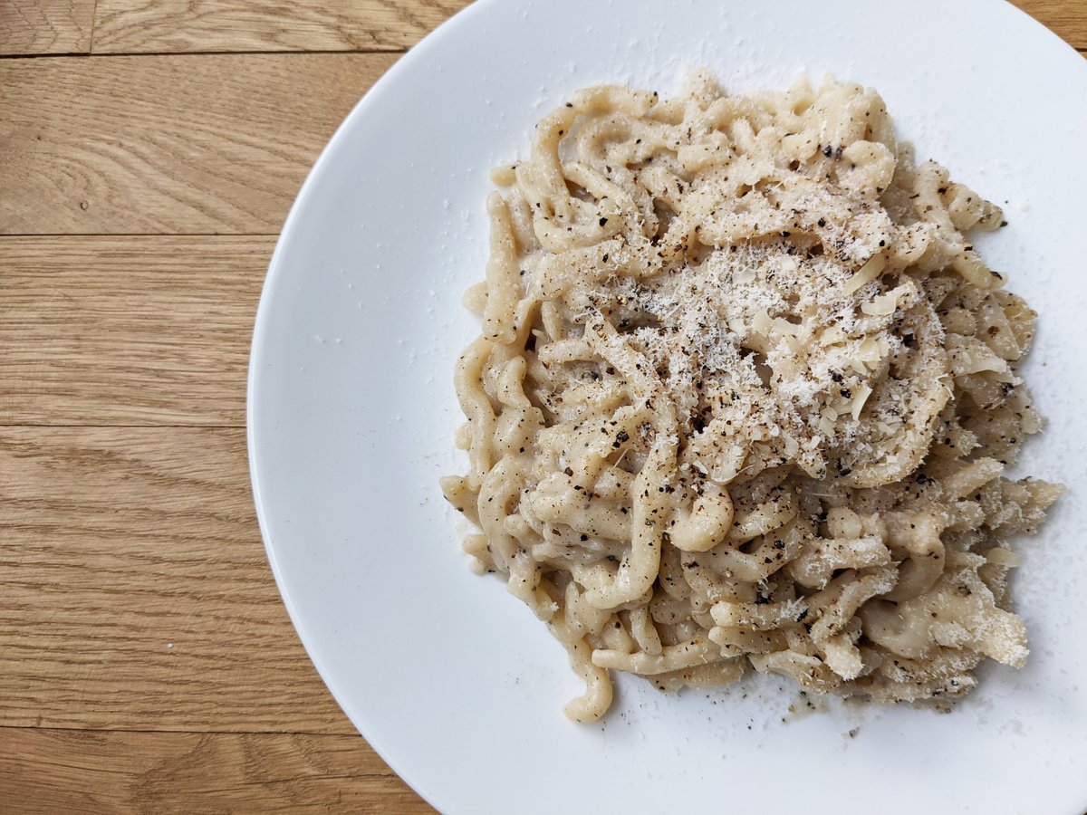 Pici Cacio e Pepe in its purest form: 
semolina flour, water, pecorino, salt, and pepper. 💛