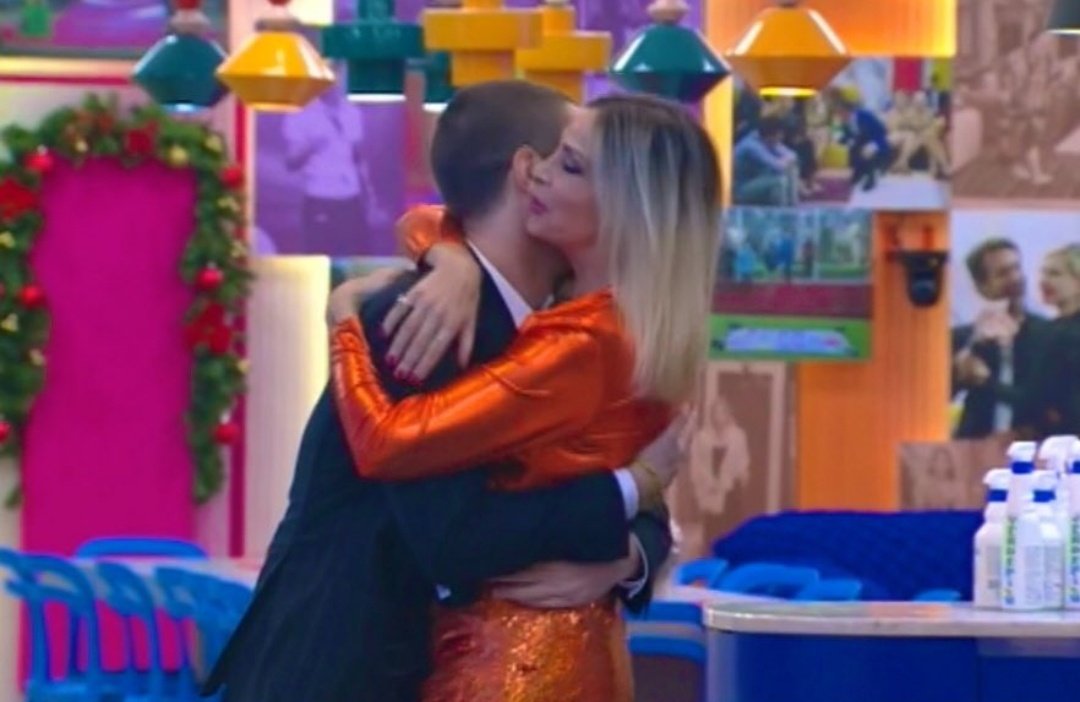 aleestellina03's tweet photo. Stefania non sarà mamma, ma ha un istinto e dolcezza materna che Samantha si sogna
#PRELEMI #GFVIP https://t.co/tJF4witRYU