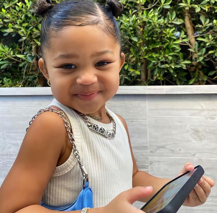 gilmorebtrz's tweet photo. STORMI ENTENDA,VOCÊ É A CRIANÇA MAIS LINDA DO MUNDO https://t.co/RuQaaO93xF