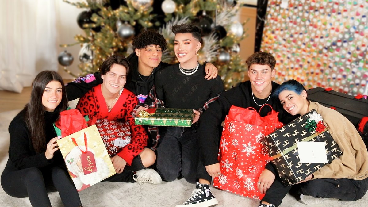 James Charles tweet media