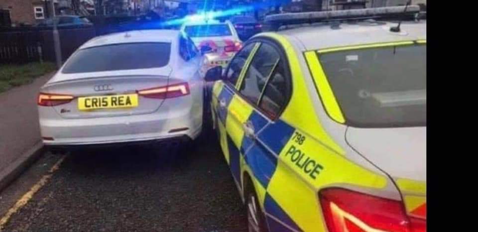 Saints_Mike7167's tweet photo. I thought the police said they'd engage with those who broke the Tier 4 rules. This is a tad drastic.
😂😂😂😂😂😂
#PoorChris https://t.co/kSMlWNaQID