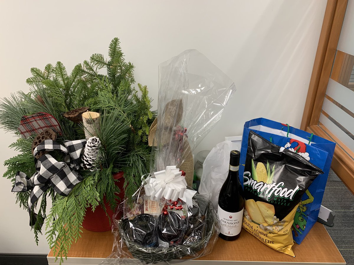 #christmas at Belmont from my beloved staff. #thankmas !@SanaHubaishy <a href="/mattkropf/">Matt Kropf</a>  I feel blessed!