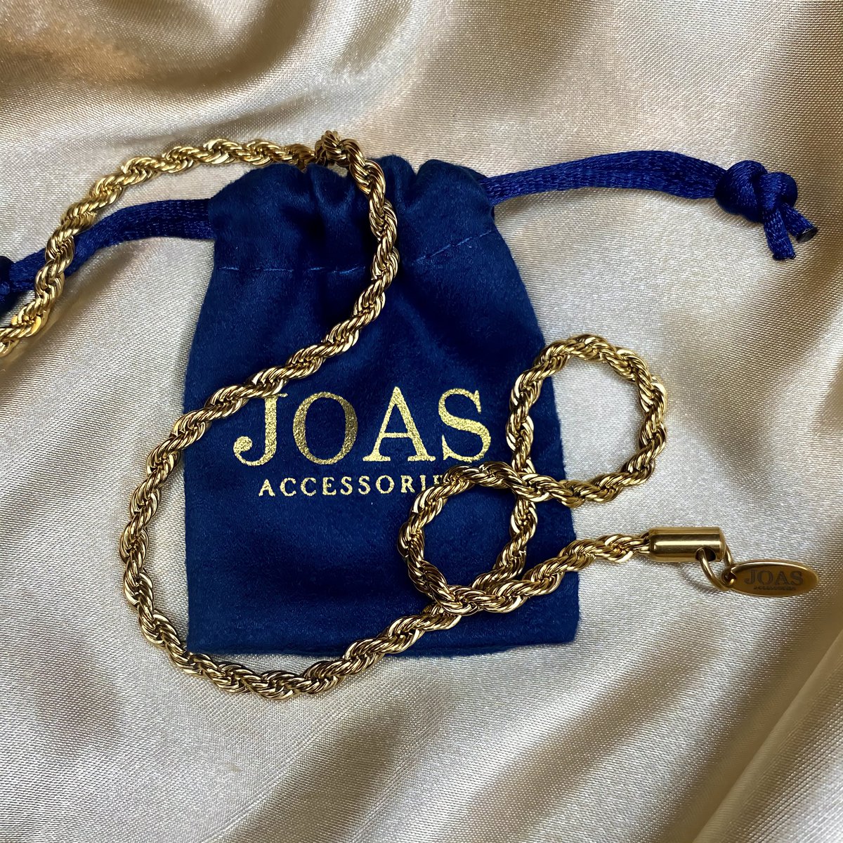 JOAS__'s tweet photo. @cnmauricette I have a jewellery &amp; accessories business called @JOASAccessories 💛https://t.co/xH1MS65PRJ https://t.co/F3e8z2a0Kt