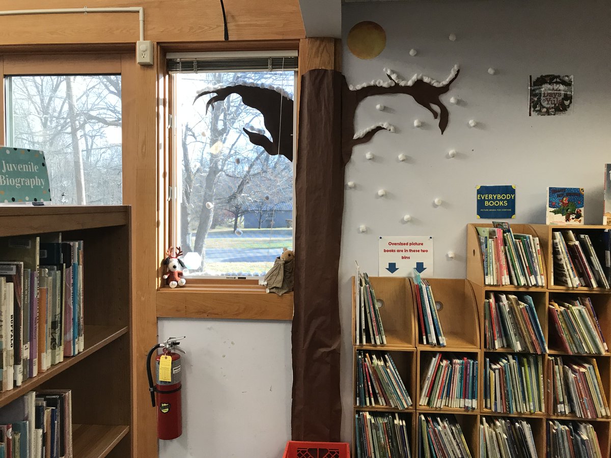 McDowellPubLib's tweet photo. Old Fort and Marion libraries are open until 7 p.m. today for browsing, curbside and computers. We will be closed Thursday, Dec. 24-Monday, Dec. 28. Give us a call at 652-3858 or 668-7111.
#mcdowellreads #MCPL https://t.co/ftcjnLAKvJ