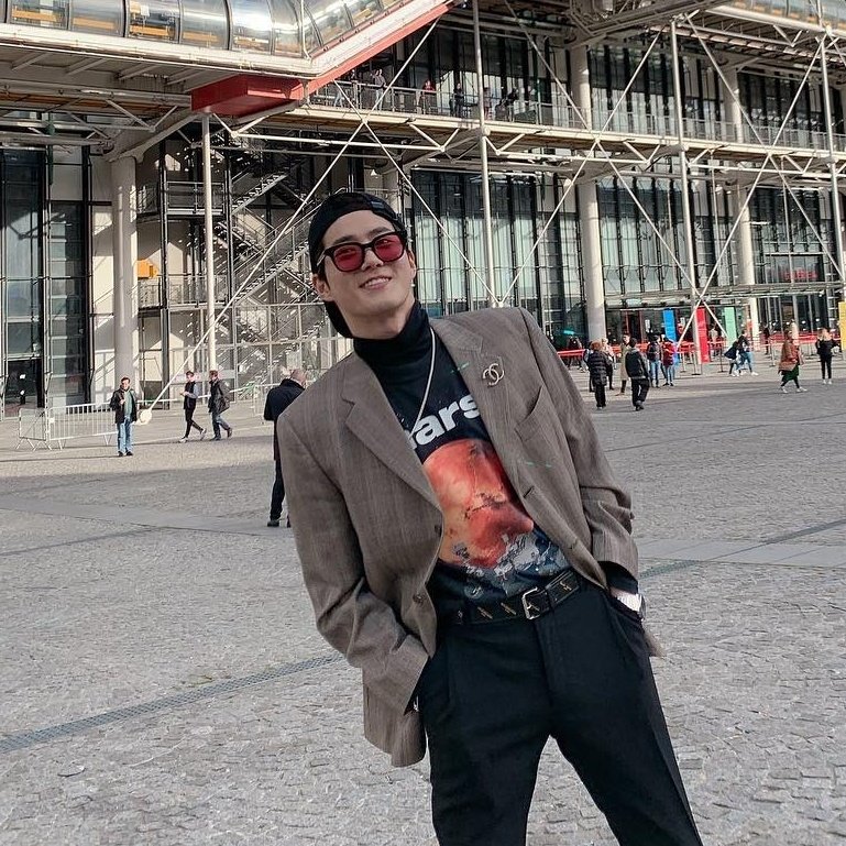 "who in exo" but it's actually junmyeon

- a thread