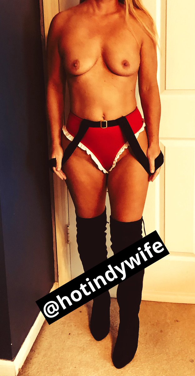 hotindywife's tweet photo. Happy Holidays to my awesome followers 😘 u all keep me dripping and cumming. Help me out and RT if you like what u see 😈 #milf #hotwife #RT #pussydripping #playtime #makemedrip @GWCflashing @realcplsonly @realcoupleporn @showoff_auto   @MyWifeDates @AussieBabe1 @vipcup1 https://t.co/FK8I52cg8s