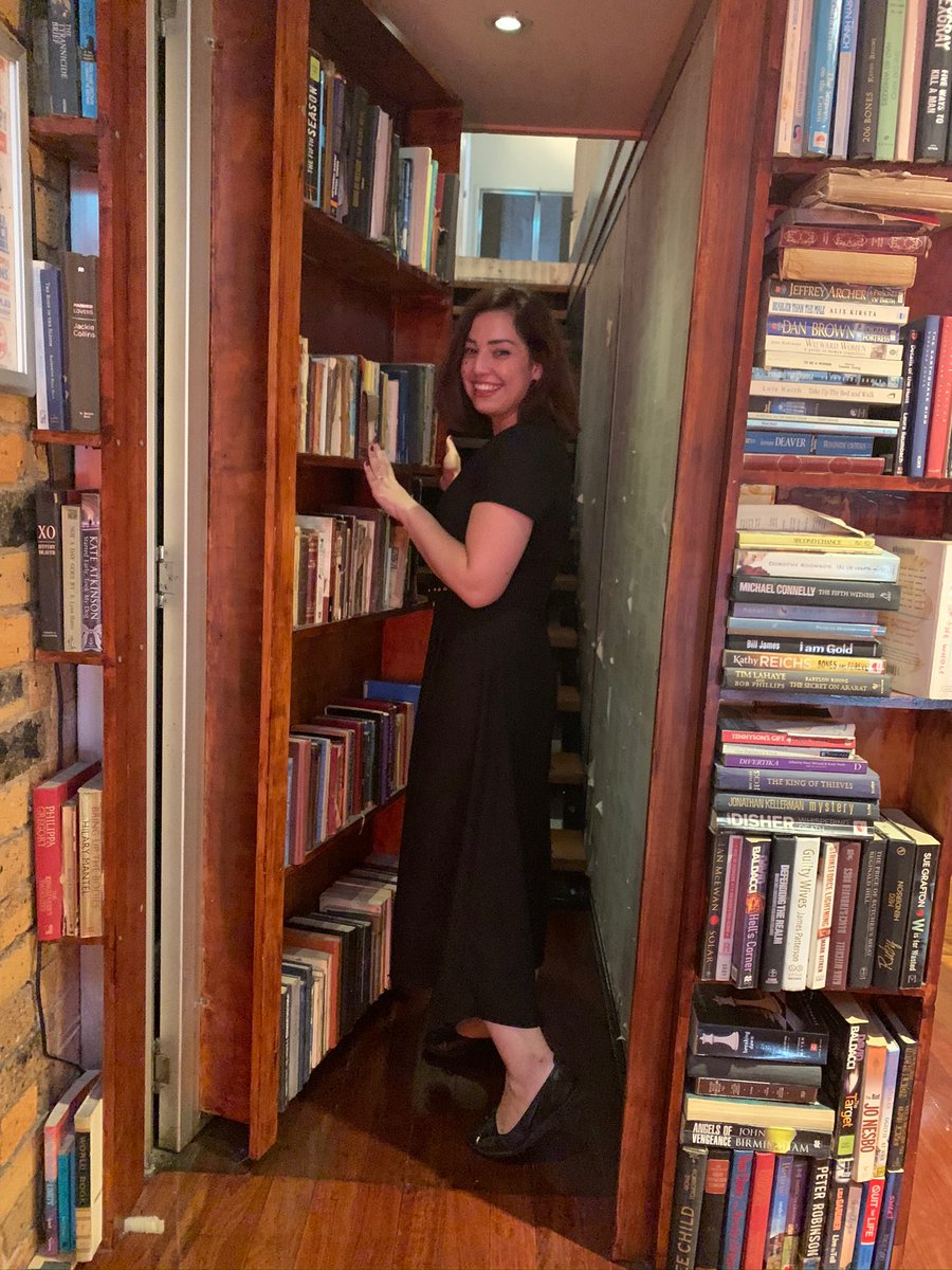 Visiting Melbourne and Brisbane booksellers in February the week before the pandemic hit Oz. How weird does that plane picture look?! I’ve not flown since! As always, it was so nice to connect with booksellers 