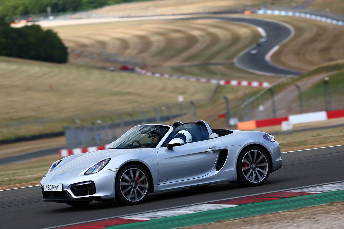 pcgb's tweet photo. We are very pleased to announce our 2021 Porsche Club trackday calendar! Forget about the restrictions of the public road and explore the true potential of you Porsche in a safe and controlled environment at some of the UK’s finest circuits: https://t.co/0StJOo9PUG https://t.co/ENVuuzcoo3