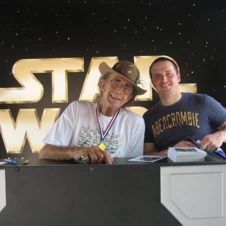 The one time I got to meet Peter Mayhew. https://t.co/IcVzol4gNb https://t.co/DwVgtKobll