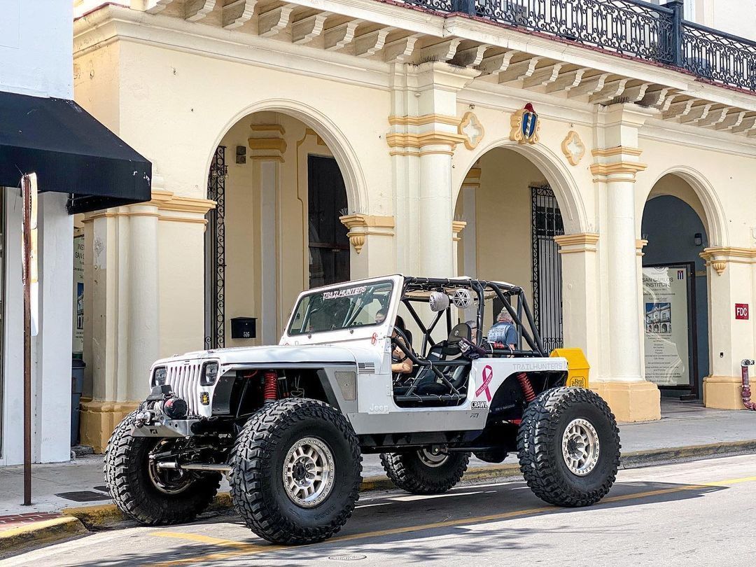 7SlotSociety's tweet photo. AYY PAPI 😍😍😍 
@dr.trailhunters
#Jeep #Wrangler #JeepWrangler #JeepLife #JeepWave
#Offroad #Explore #Adventure #4x4 #Overland
#JeepBuild #JeepBeef #JeepTeam #JeepCrew
#SevenSlotSociety #SevenSlot #SevenSlots #7Slot #7SlotSociety https://t.co/GZohiksCpT