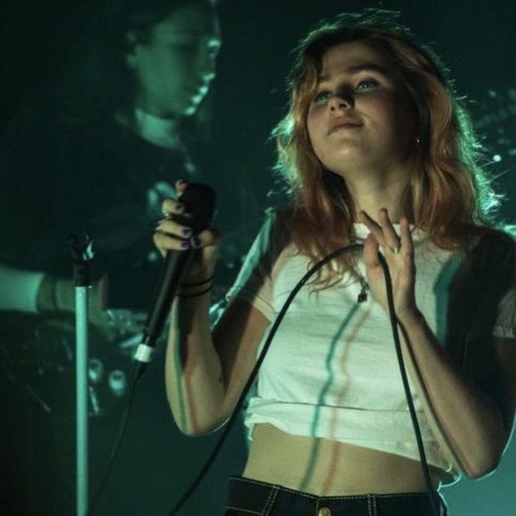 ⊱ how clairo looks like in real life; a thread ⊰