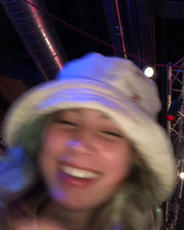 ⊱ how clairo looks like in real life; a thread ⊰