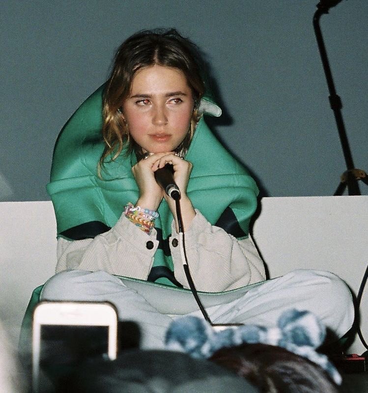 ⊱ how clairo looks like in real life; a thread ⊰