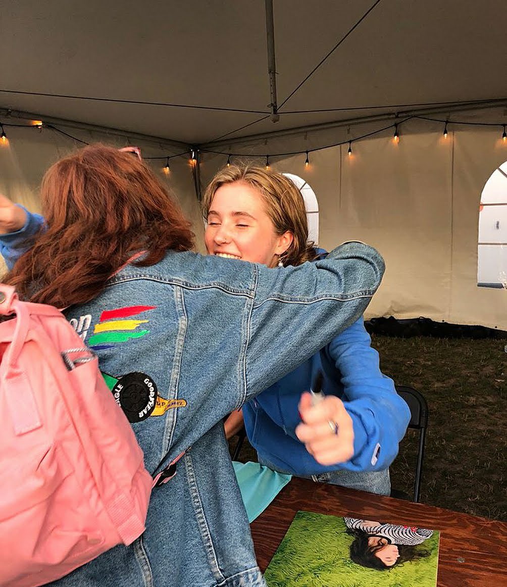 ⊱ how clairo looks like in real life; a thread ⊰