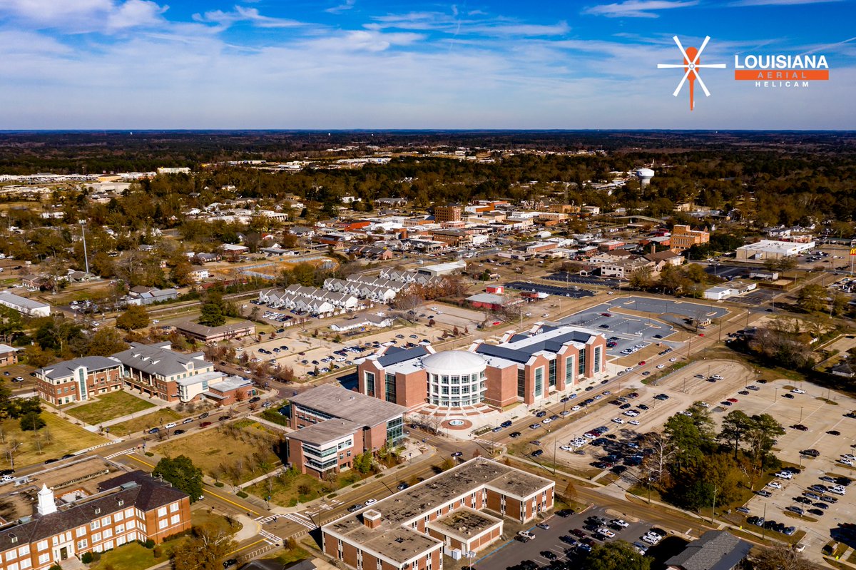 lahelicam's tweet photo. Louisiana Tech University - 12/21/20
#ltu #louisianatechuniversity #ruston #wearelatech #everloyalbe #techbulldogs #college #aerial #aerialphoto #rustonaerial #rustondrone #louisianahelicam #since2005 https://t.co/L3jFapgJf8
