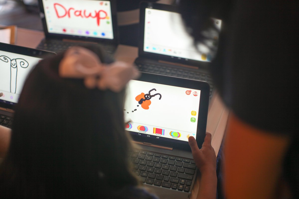 DrawpEdu's tweet photo. Unleash teacher and student creativity with Drawp for School! Use the paint tool, voice stickers, and stamps to promote deeper understanding, improve problem-solving, and demonstrate content mastery. #remotelearning #drawpforschool https://t.co/R5d3kqQmU9