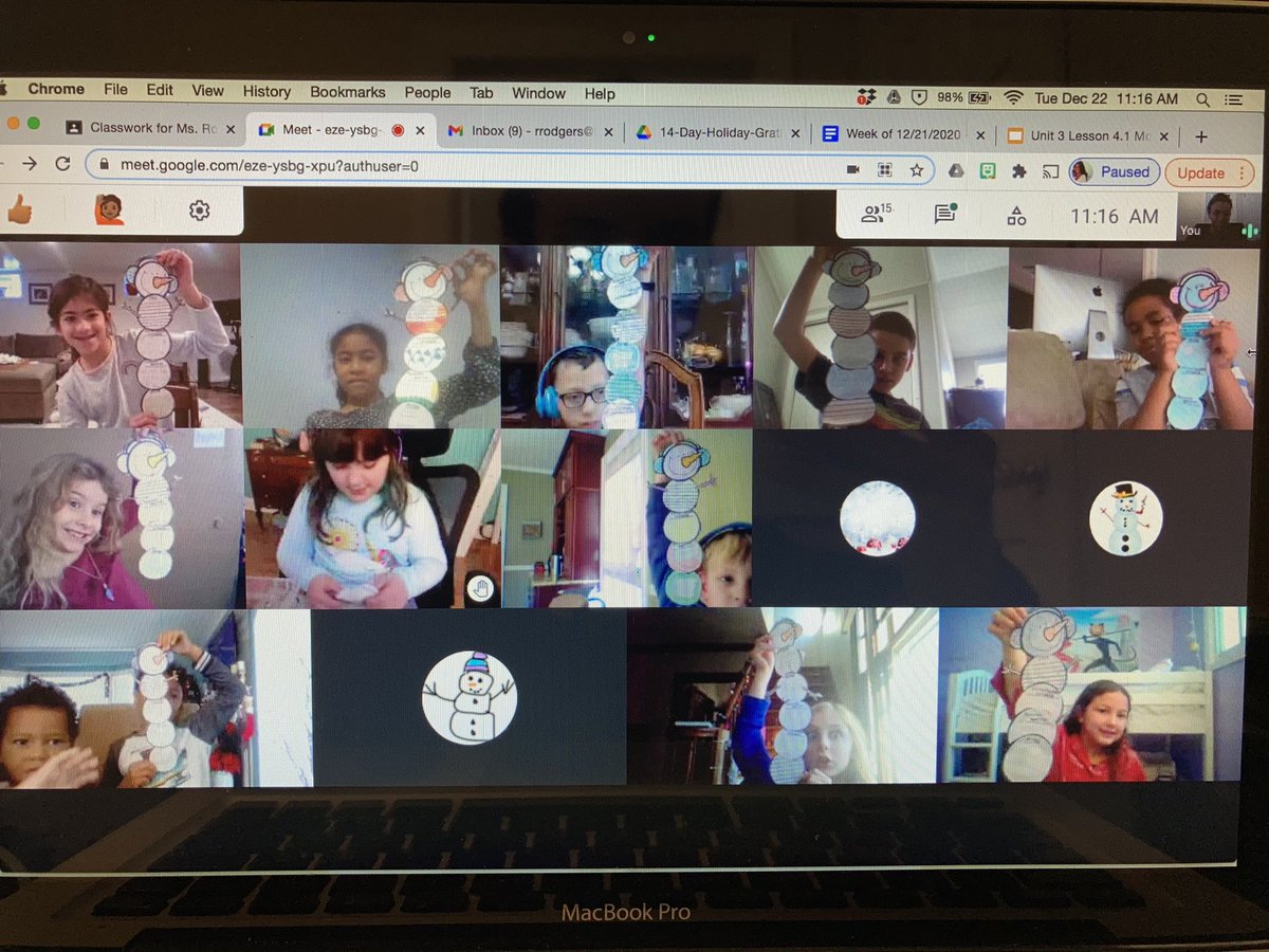 MrsMontanari's tweet photo. Had “snow” much fun making our Multiplication Array snowmen and snowladies! ⛄️ ❄️ https://t.co/O7fOvl3gav
