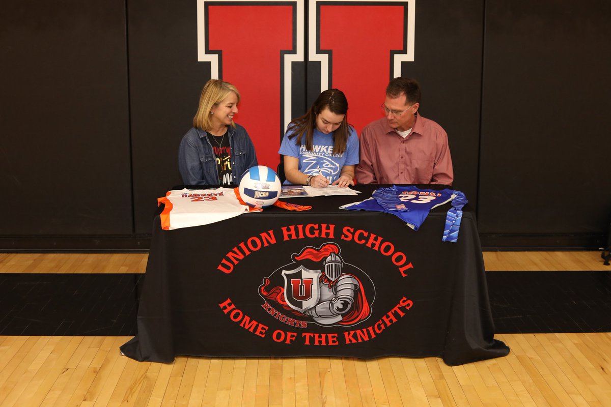 cjeilers's tweet image. Congratulations to Union's Allie Driscol for signing with @RedTailVB this afternoon. Redtails get Union's all-time assists leader. #iahsvb