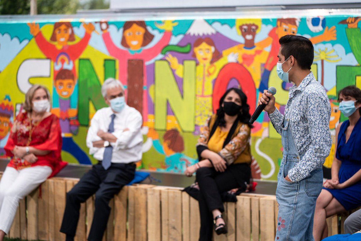 KarlaEnAccion's tweet photo. Hoy nace el nuevo servicio #MejorNiñez desde donde avanzaremos a una protección especializada de NNA, incorporando a las familias, impulsando mejores programas y mayores estándares. Junto a Pdte @sebastianpinera empezamos a pagar una deuda histórica con nuestros niños y niñas🧒🏽👧🏻 https://t.co/PT9C9Wrp9Y