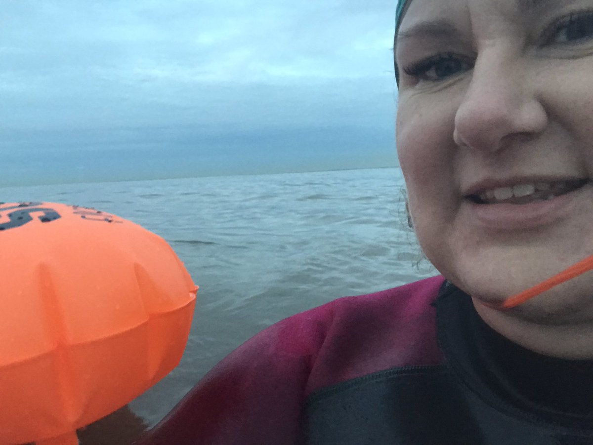 TaraWeeks16's tweet photo. I seem to have a new, invigorating hobby 🌊 🏊 . December was probably not the best month to start 😬 https://t.co/S7VJTWr4nE