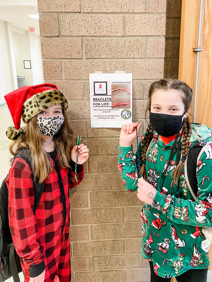 duello_office's tweet photo. Leah & Melanie have a heart for helping others. They used their gift of bracelet making to earn money for St. Jude Children’s Research Hospital. Their bracelets brought in $2,272.50! We are very proud of these girls! #WeAreDuello #WeAreWentzville #SpreadingJoySavingLives https://t.co/7aUKZ8kjHc