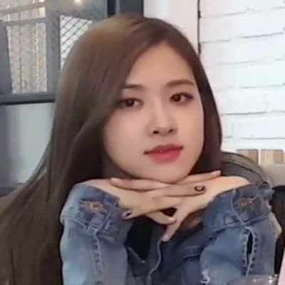 Necesito amigos, hablenme, soy buen pedo. 😼