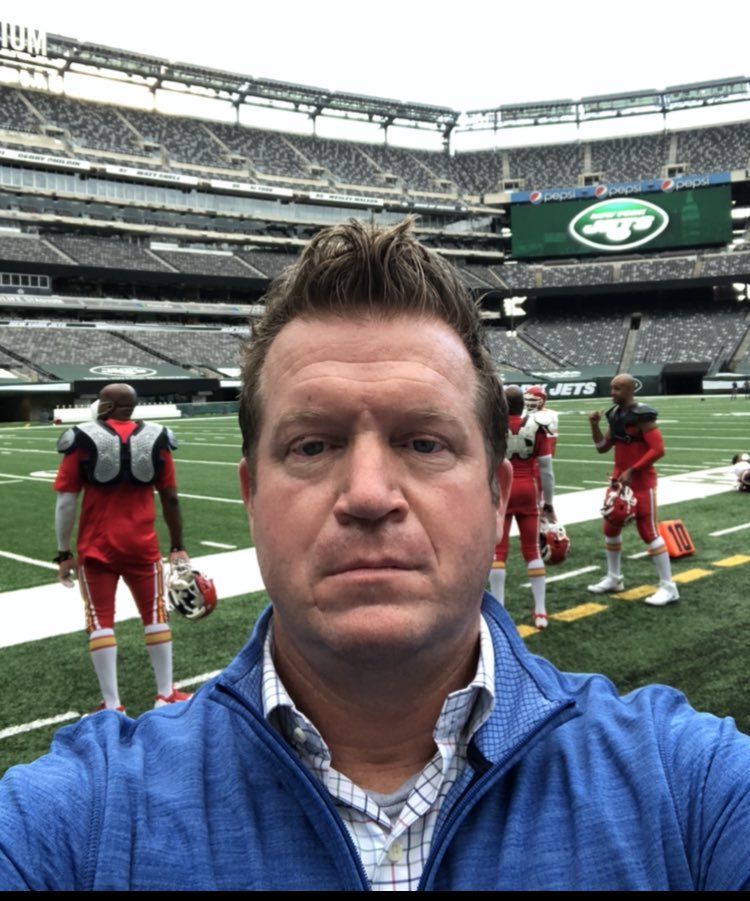 kevinleewitt's tweet photo. #PeytonManning #Tide #LastJob F 2020. ⁦@EliManning⁩ https://t.co/92WSWezEDN