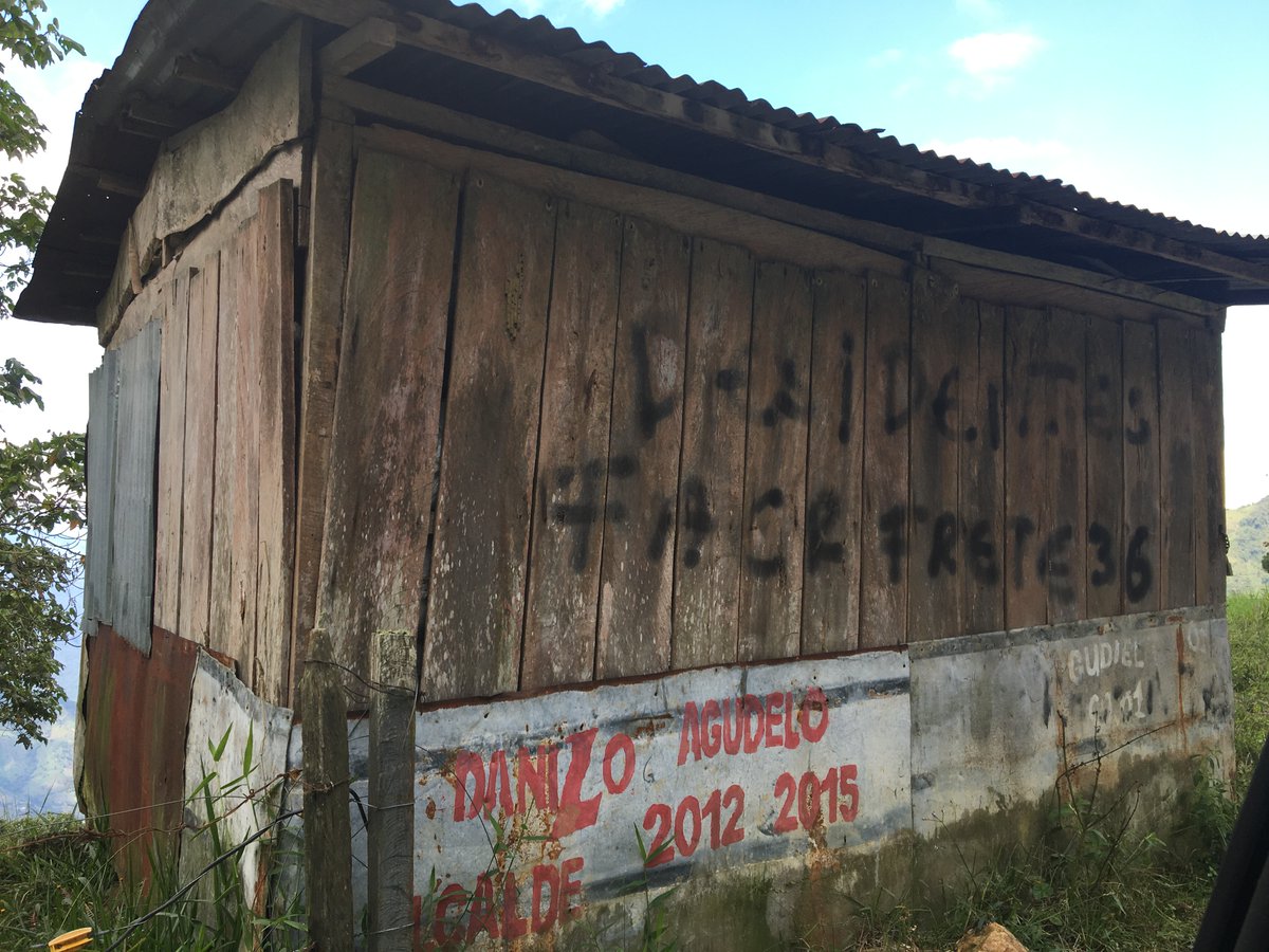 But the question on everyone’s lips is for how long. The substitution program is 4yrs late delivering the livelihood support it promised; savings and patience are stretched. Neighboring municipalities are embroiled in a conflict between rival paramilitary-style groups.