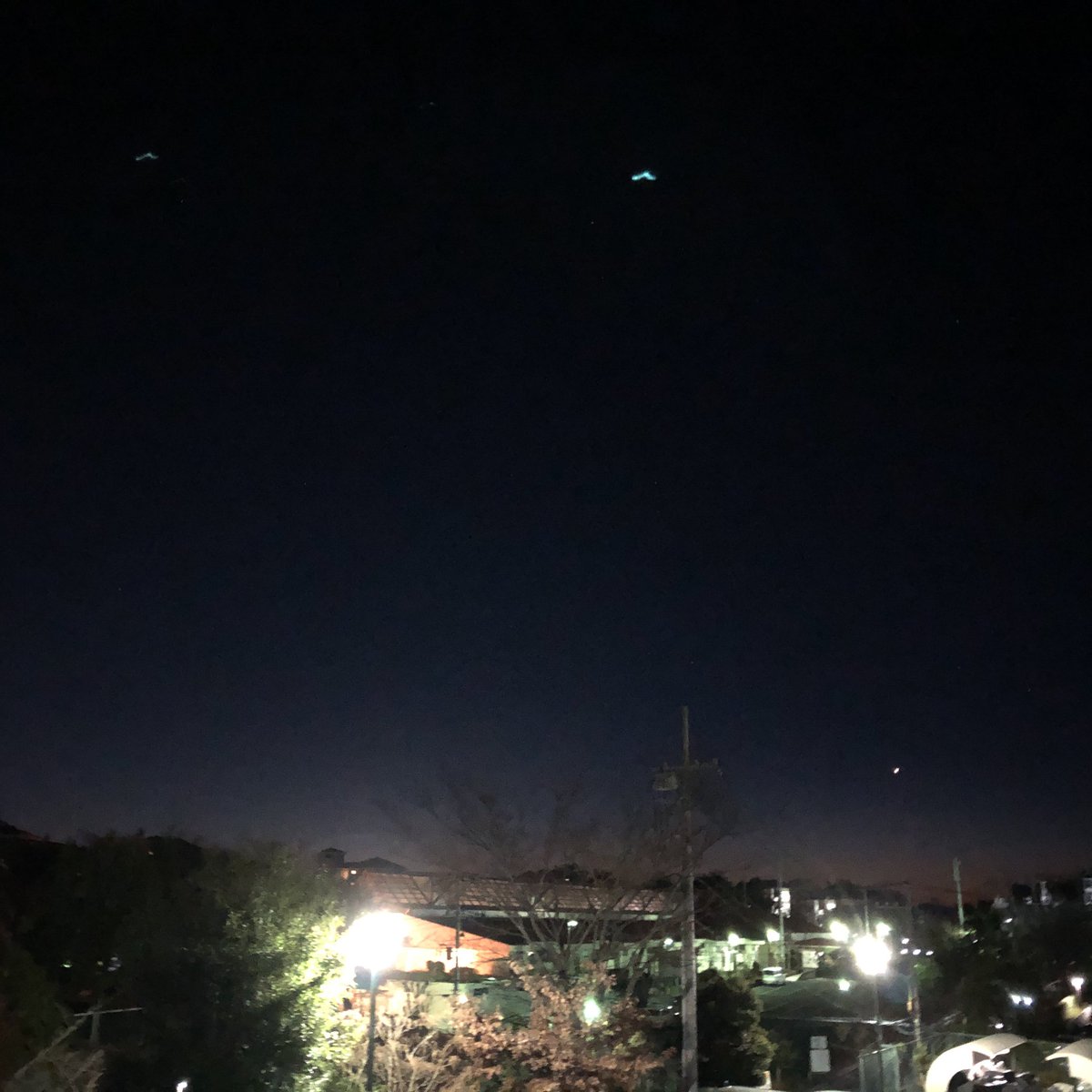 abena_tv's tweet photo. 165日走83日目 足の痛みは相変わらずですがだましだまし走ってます😇きっと急激に体重落とした弊害がいろいろ出始めたのかと思います。栄養もちゃんと取らなきゃですねぇ👍
#fieldcast #tokyo2020 #Tokyo2020Plus1 #100daysRUN #五百度マイル #abenaTVの165日で500マイル走る話 https://t.co/pYlBIaBdss