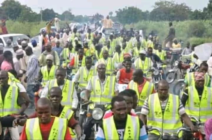 ShuaibuRimi's tweet photo. SUMAILA TOUR 2019
An exemplary leader, an epitome of excellence and humility Distinguish Senator Kabiru Gaya Fnia Chairman Senate committee on Inec in #Sumaila Ka fisu gaskiya Baba. https://t.co/80NghEQsuz