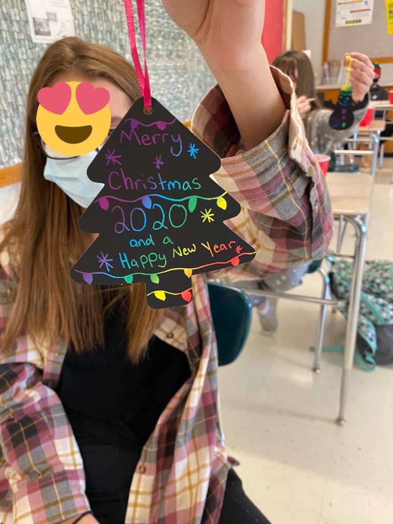 LoncarCatherine's tweet photo. 7th grade managed to pull off our annual holiday activity stations!  Bingo games, ornament crafts, charades and Art Hub drawings all happened covid style!  #lewport https://t.co/vtNyNmnys0