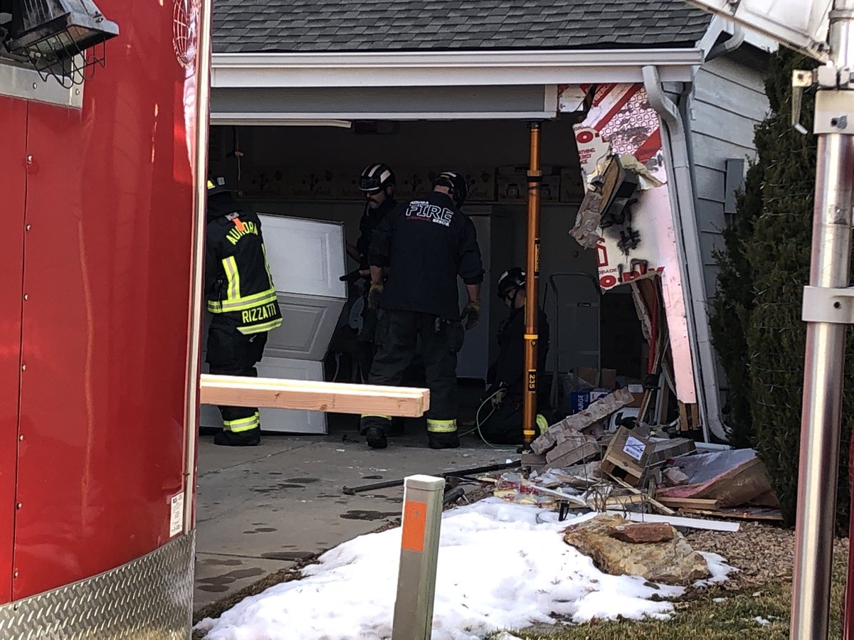 bstew122's tweet photo. Car vs garage near Iliff &amp; Lima. Gas meter severed, has been shut off. ⁦@AuroraFireDpt⁩ structural collapse team on scene. No injuries. 👍⁦@KDVR⁩ ⁦@channel2kwgn⁩ https://t.co/icDXBmAFWr